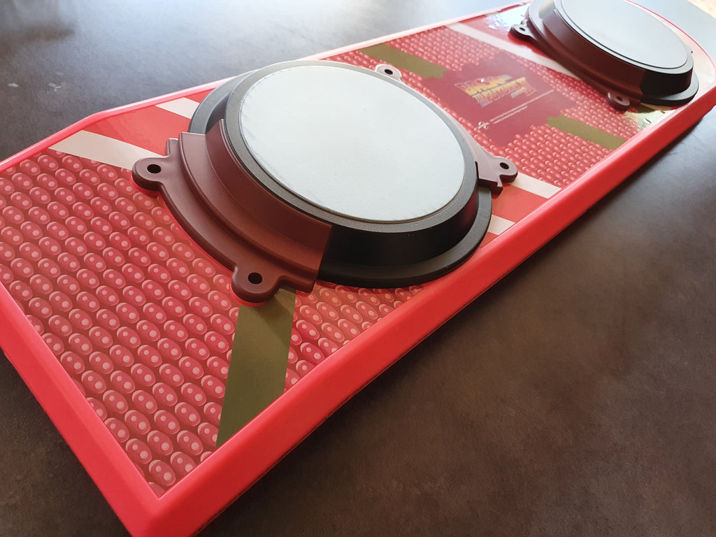 Hover Board signé par Marty, Doc, Biff et Lorraine !