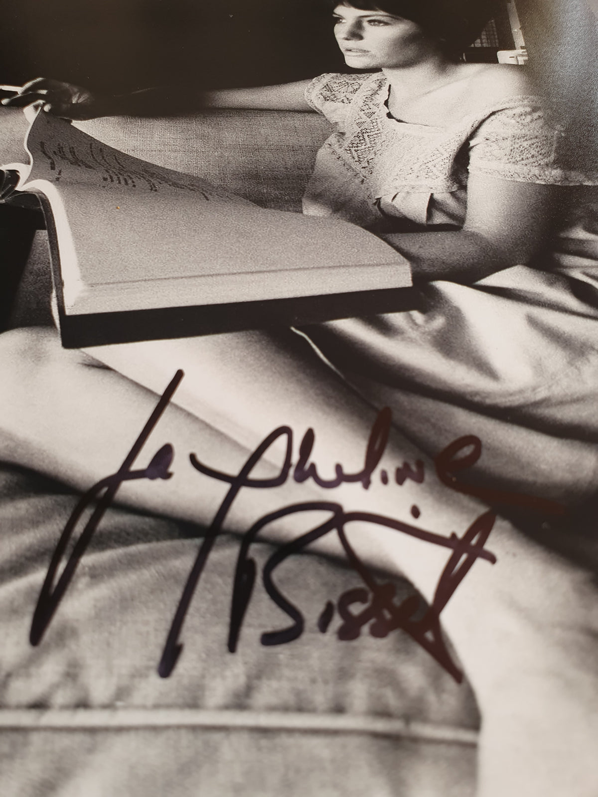 Photo Jacqueline Bisset avec son autographe et certificat d'authenticité
