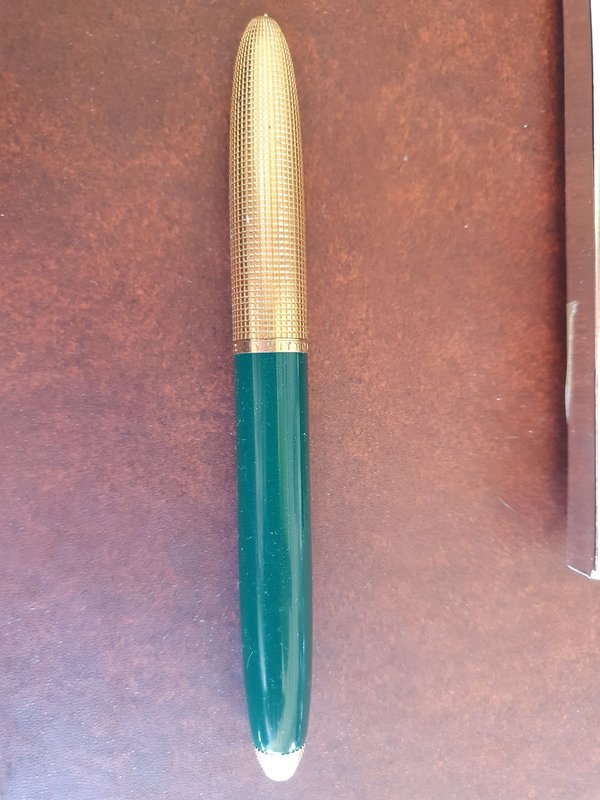 Stylo Louis Vuitton Doc Laq vert et Or