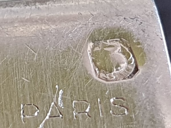 Ouvre lettres Hermès Paris