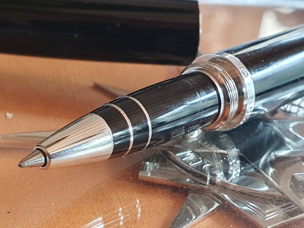 Stylo Louis Vuitton Doc Laq Noir et Argent
