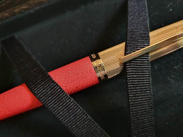 Spirit leather and gold ballpoint pen - Louis Vuitton
