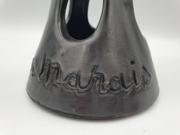 Vase ajouré aux quatre visages par Jean Marais