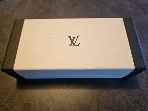 Stylo Louis Vuitton Doc Laq noir et argent