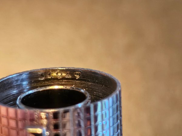 Stylo Louis Vuitton Doc Laq noir et argent