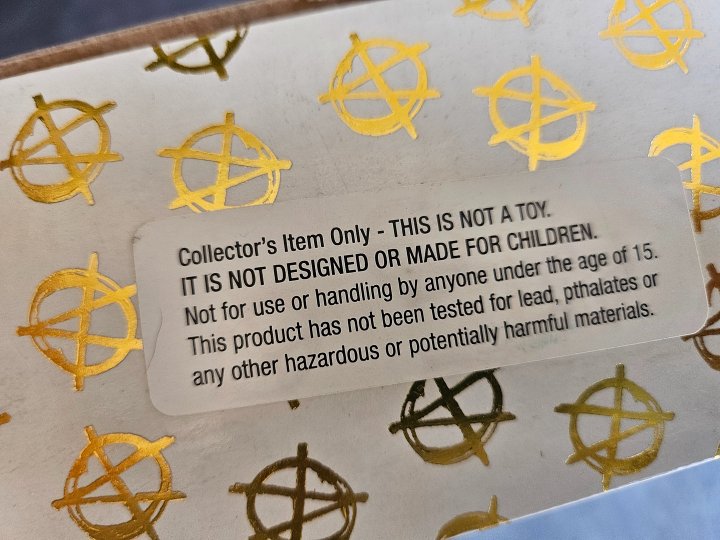 Kozik croix Anarchy Blanc et Sang - Edition limitée 500