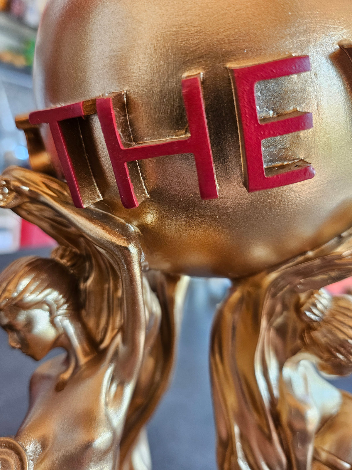 The world is yours, sculpture signée par Al Pacino