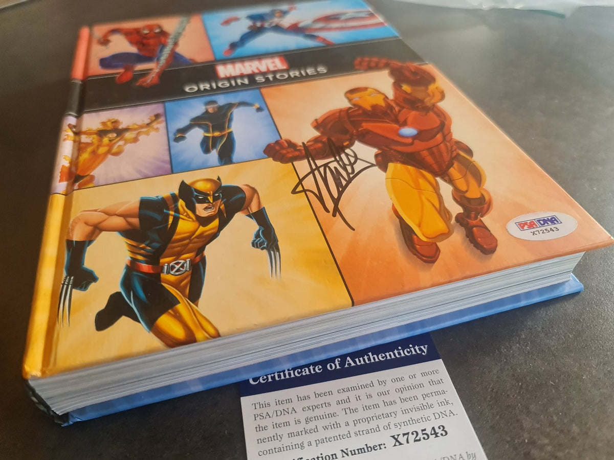 Livre Marvel avec autographe de Stanlee. Avengers X-Men