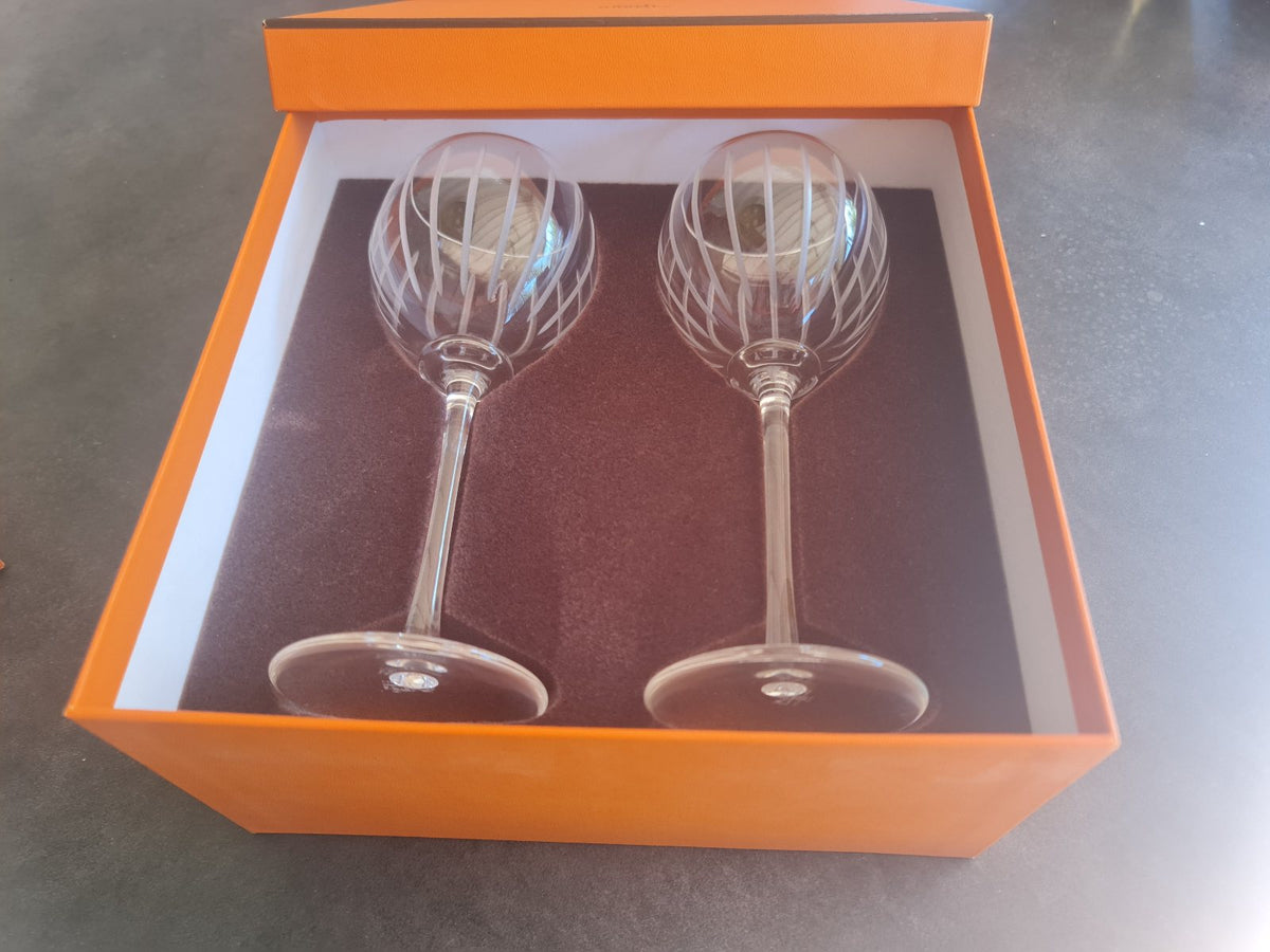 Deux verres à vin en cristal Hermès modèle Fanfare