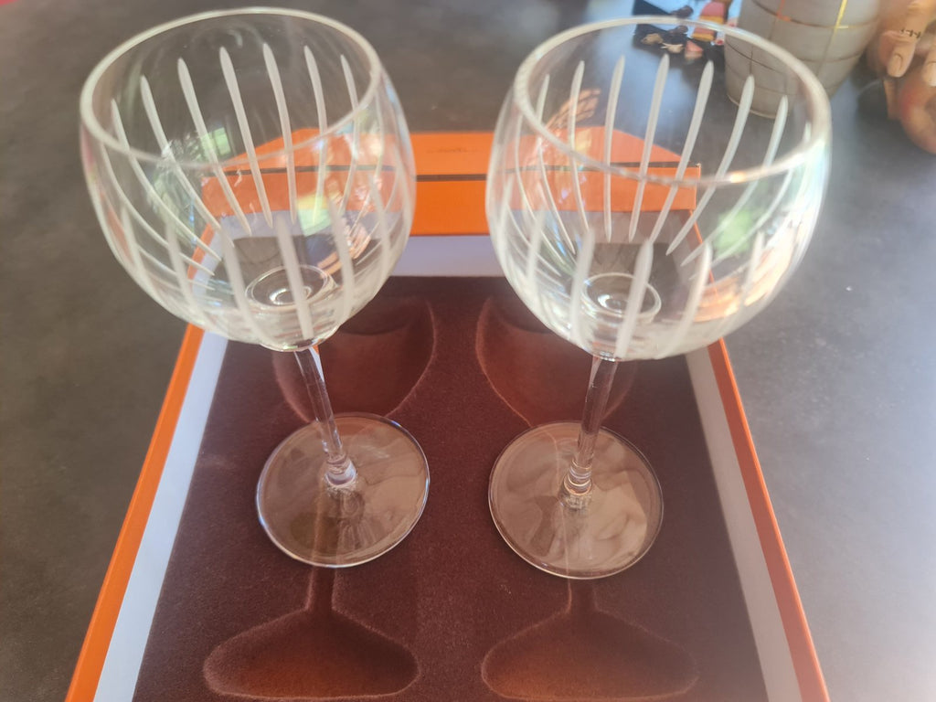 Deux verres à vin en cristal Hermès modèle Fanfare