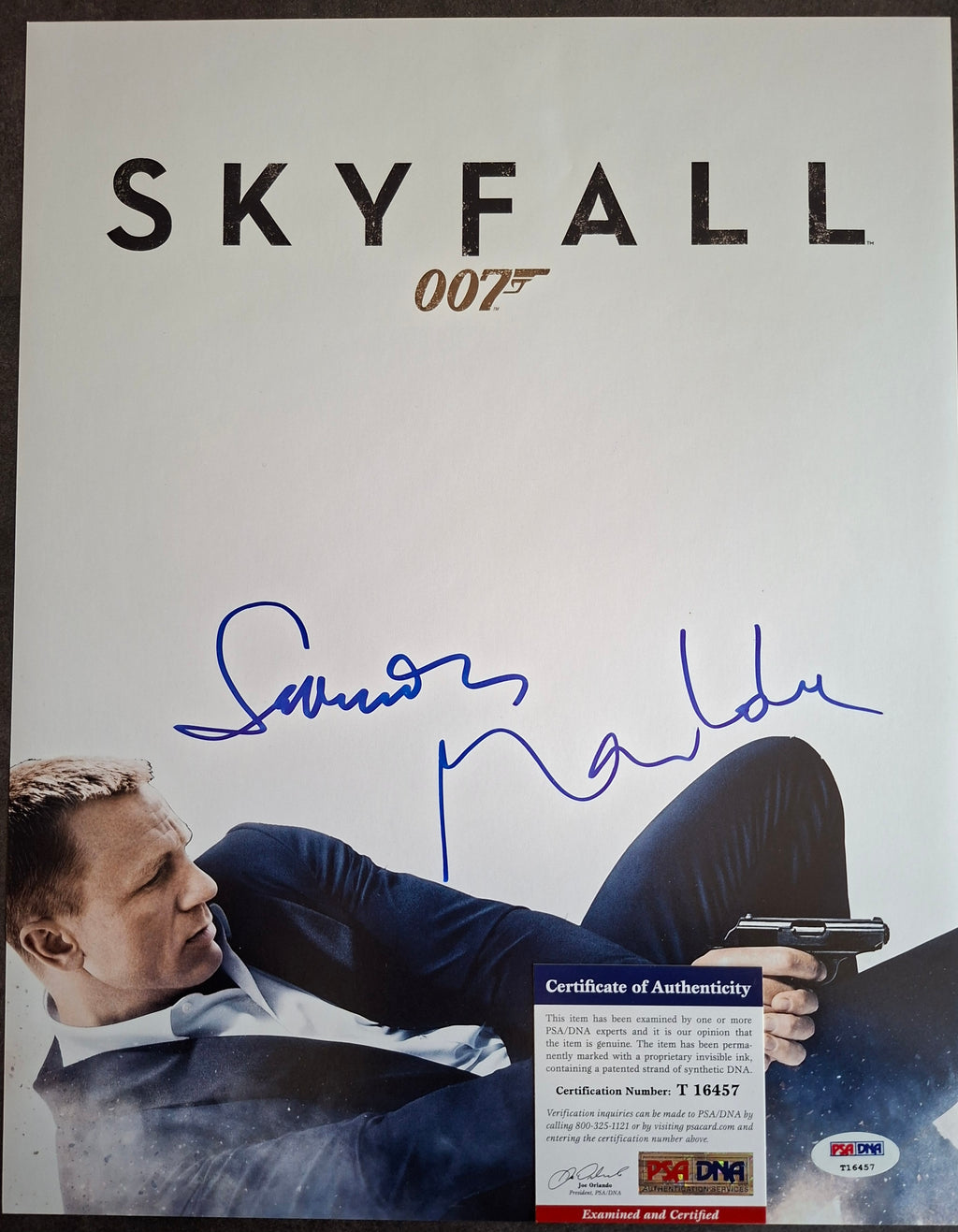 Skyfall autographe Sam Mendes et Berenice Marlohe PSA