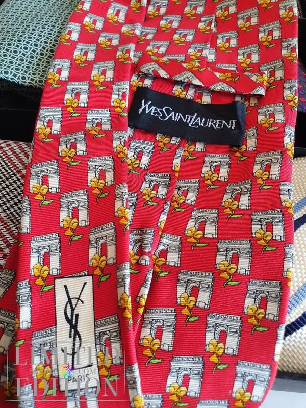 23 cravates Yves Saint-Laurent, Burberry's, Cerruti, Hugo Boss...