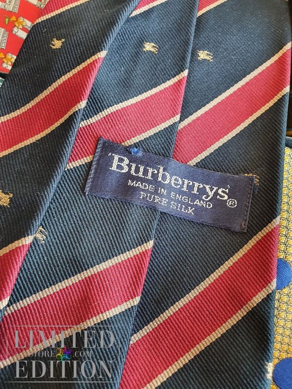 23 cravates Yves Saint-Laurent, Burberry's, Cerruti, Hugo Boss...