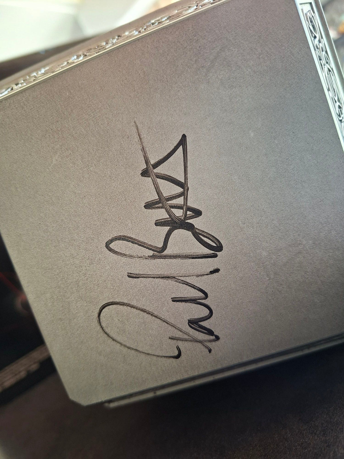 Marteau de Thor Mjolnir signé par 4 Avengers. MARVEL