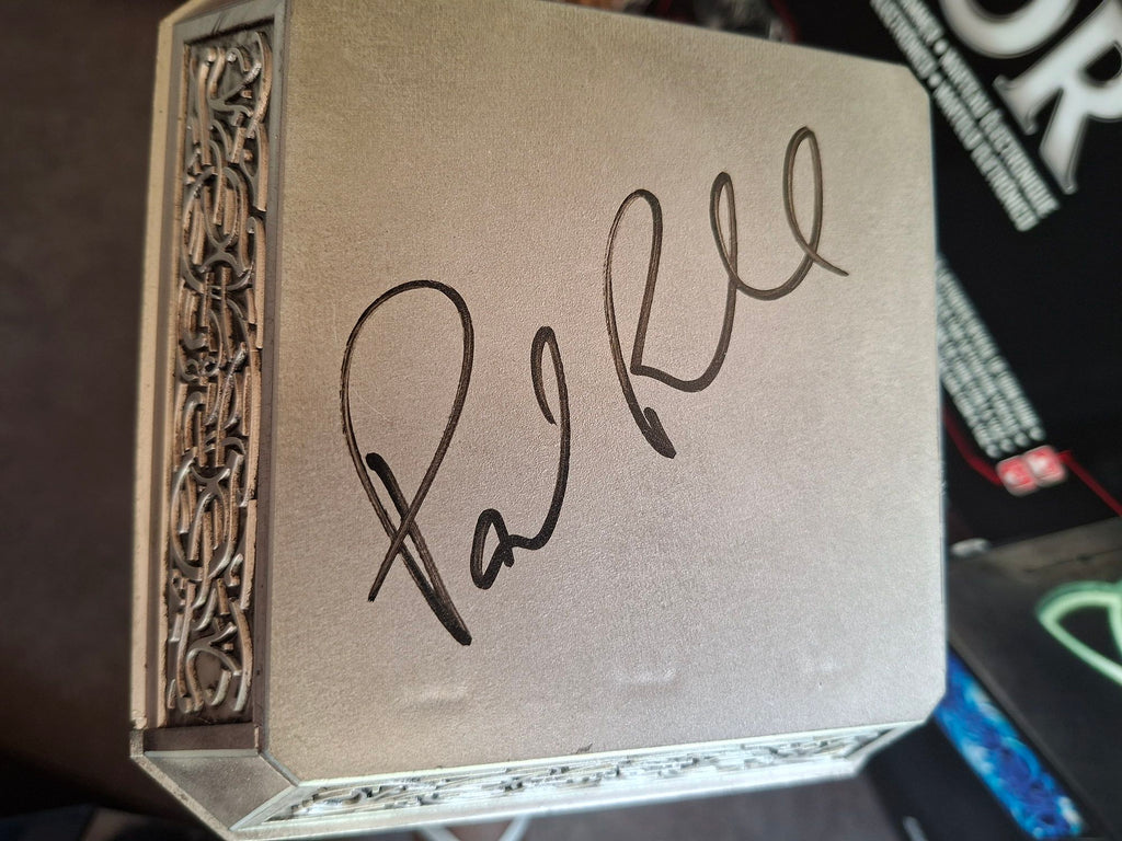 Marteau de Thor Mjolnir signé par 4 Avengers. MARVEL