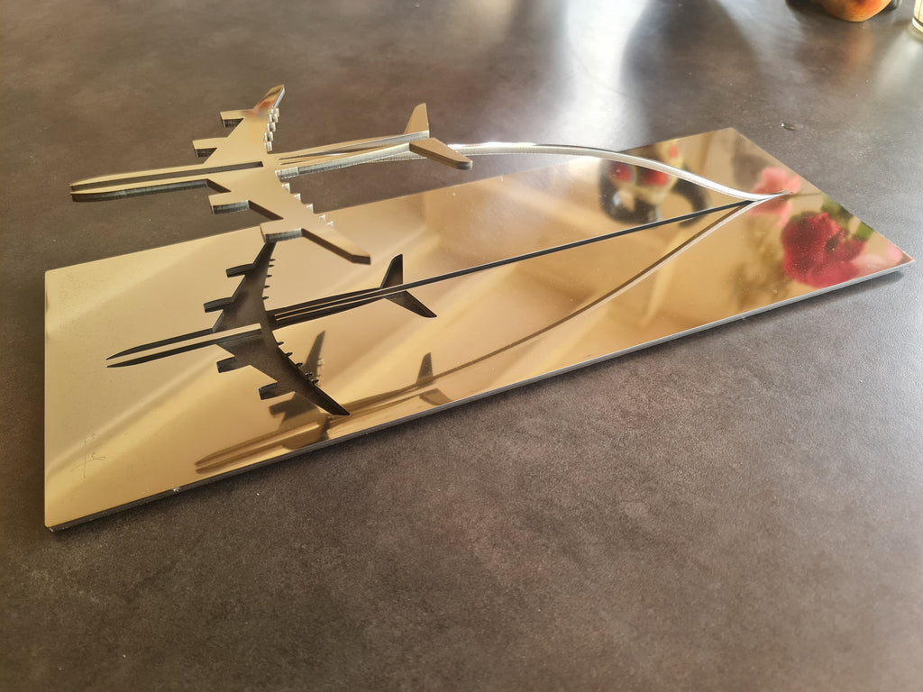 Sculpture Airbus A340 design signée