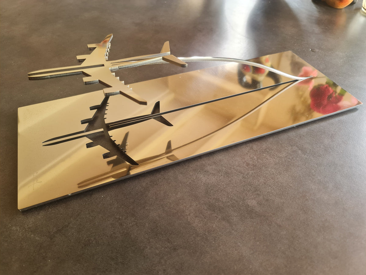 Sculpture Airbus A340 design signée