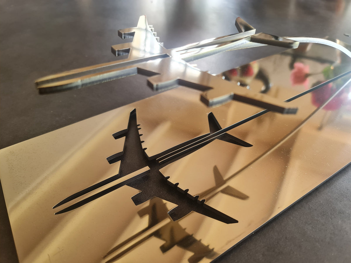 Sculpture Airbus A340 design signée