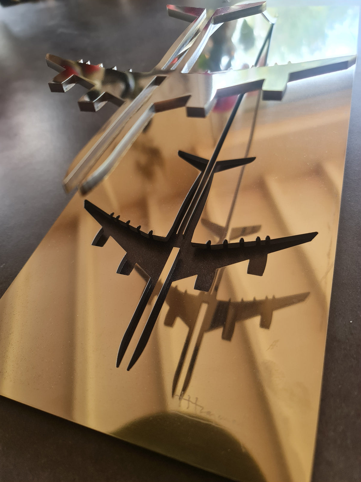 Sculpture Airbus A340 design signée
