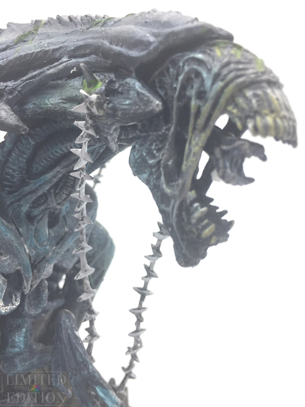 Alien Captive Queen 2 autographes