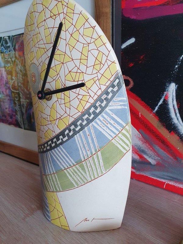 Horloge en céramique émaillée