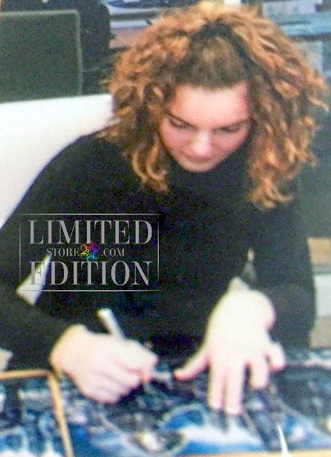 Photo 20x25 GOTHAM Batman signée CAMREN BICONDOVA Selina