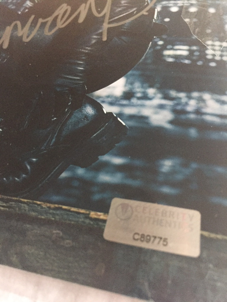Photo 20x25 GOTHAM Batman signée CAMREN BICONDOVA Selina