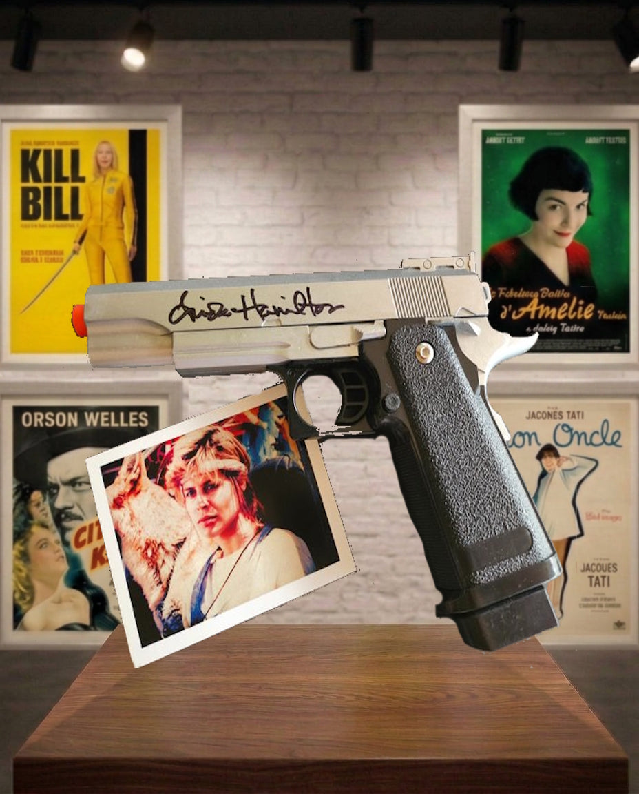 Autographe de Linda Hamilton sur pistolet - Terminator 2