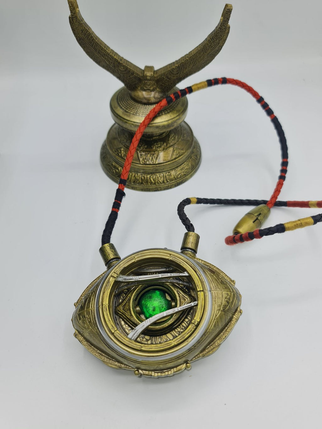 Benedict Cumberbatch Dr Strange autographe sur l'Oeil d'Agamotto MARVEL