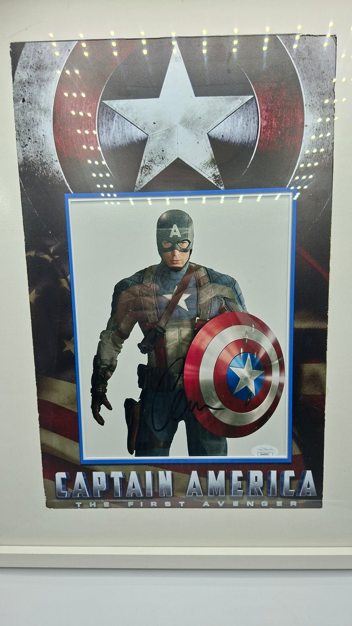 Chris Evans autographe photo Captain America. Encadré. MARVEL Avengers JSA