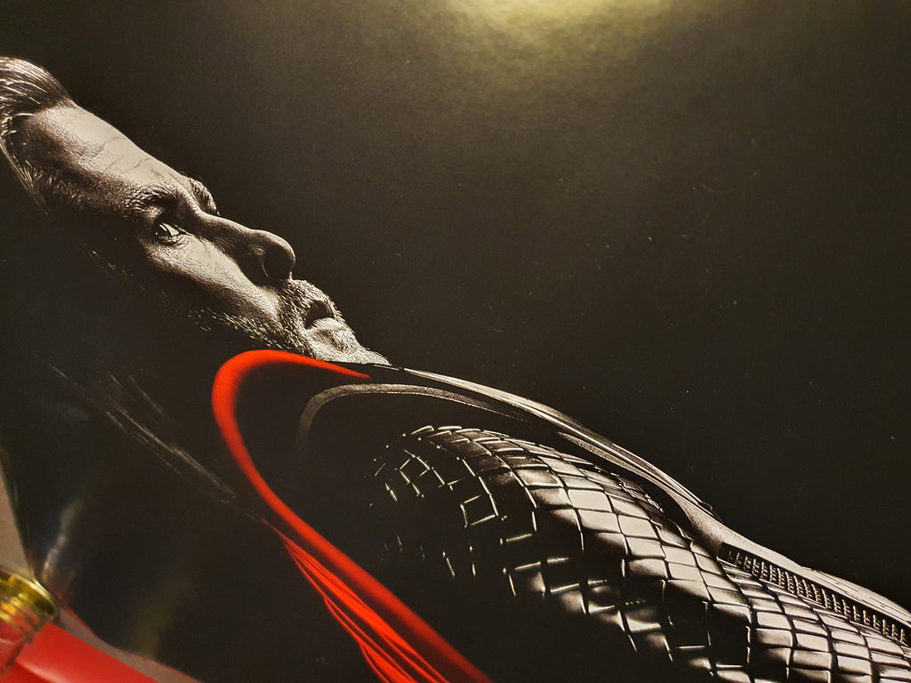 Chris Hemsworth signs Thor movie poster