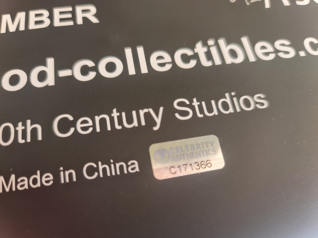 Predator Plasmacaster 42/150 signé par Danny Glover. Certificat d'authenticité