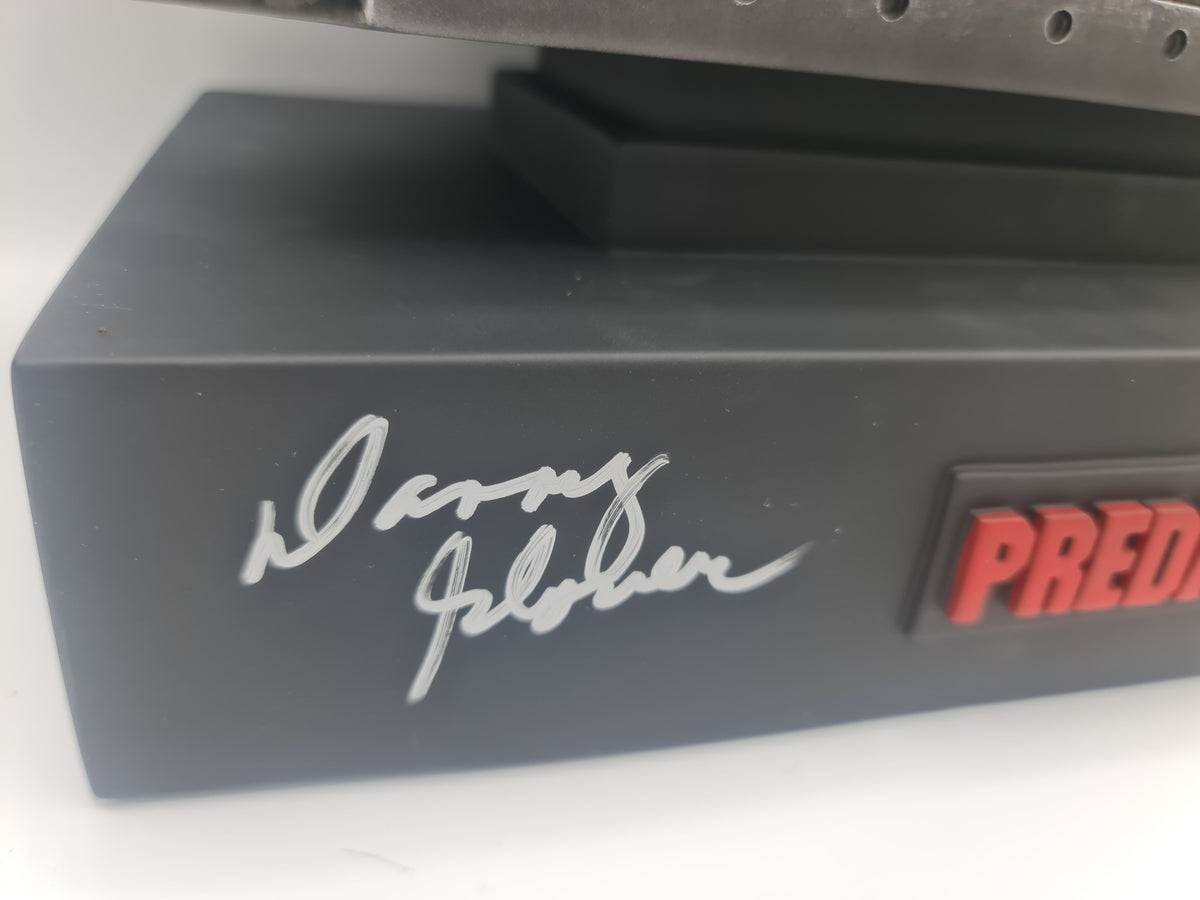 Predator Plasmacaster 42/150 signé par Danny Glover. Certificat d'authenticité