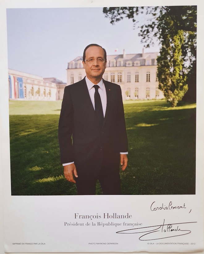 Photo présidentielle signée par François Hollande
