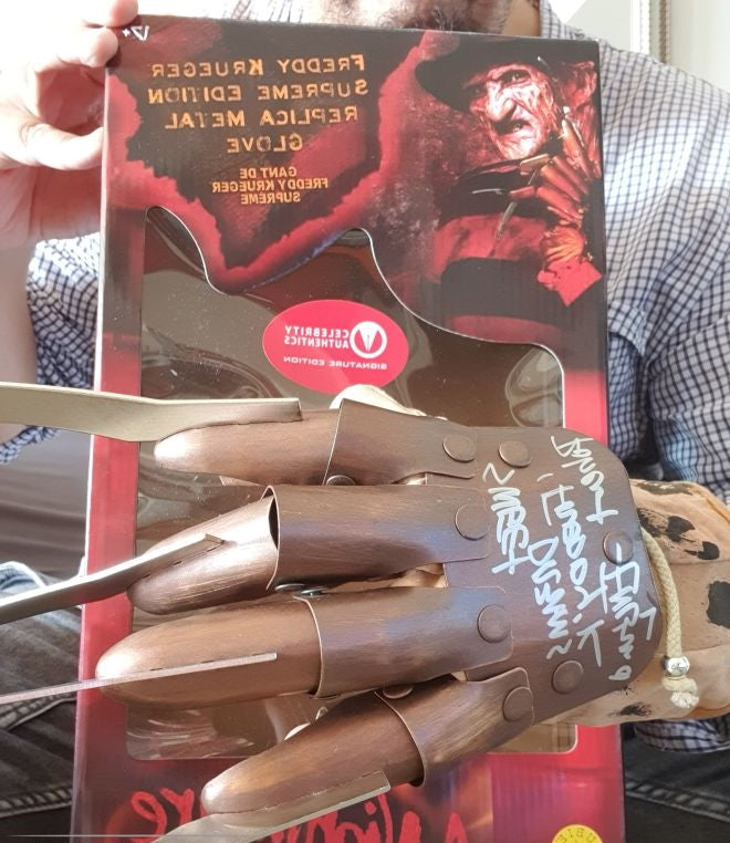 Gant de Freddy Krueger signé par Robert Englund