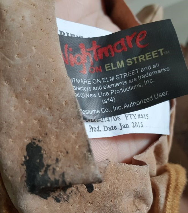 Gant de Freddy Krueger signé par Robert Englund