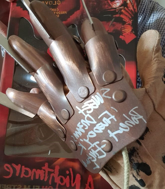 Gant de Freddy Krueger signé par Robert Englund