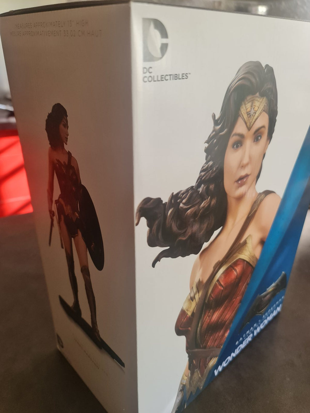 Wonder Woman statuette signée par Gal Gadot DC Collectibles 33cm