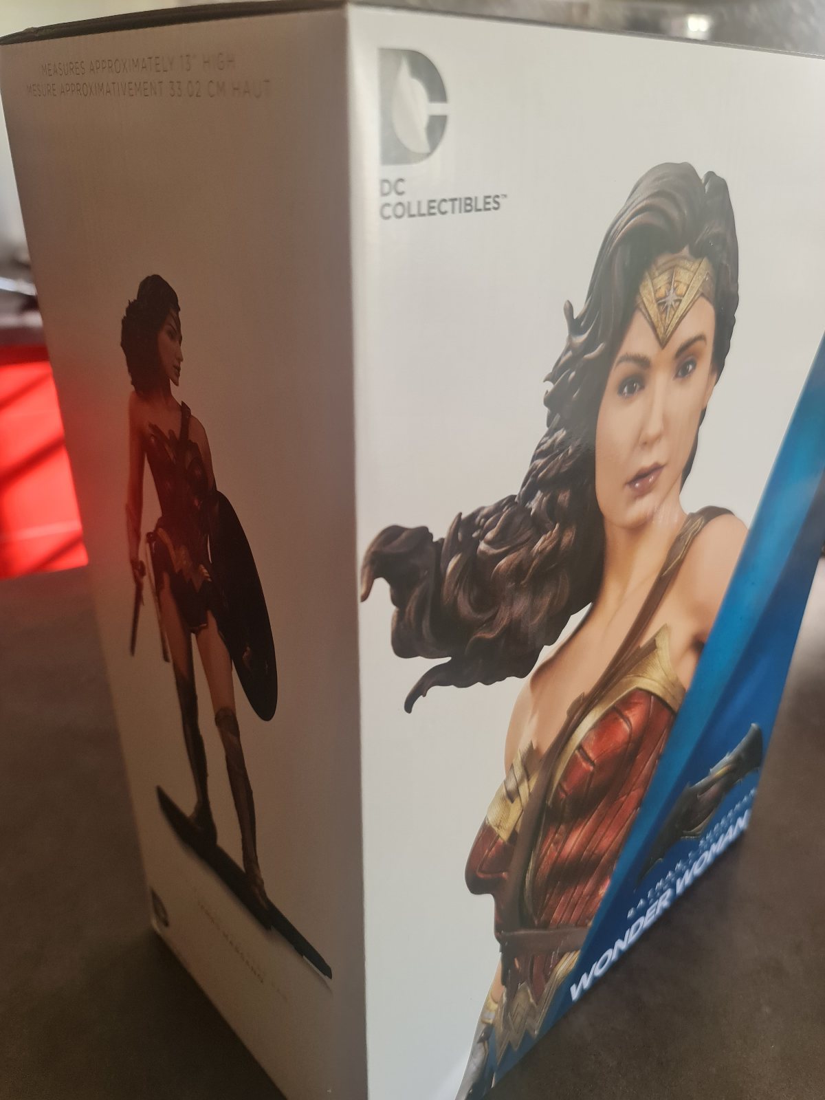 Wonder Woman statuette signée par Gal Gadot DC Collectibles 33cm