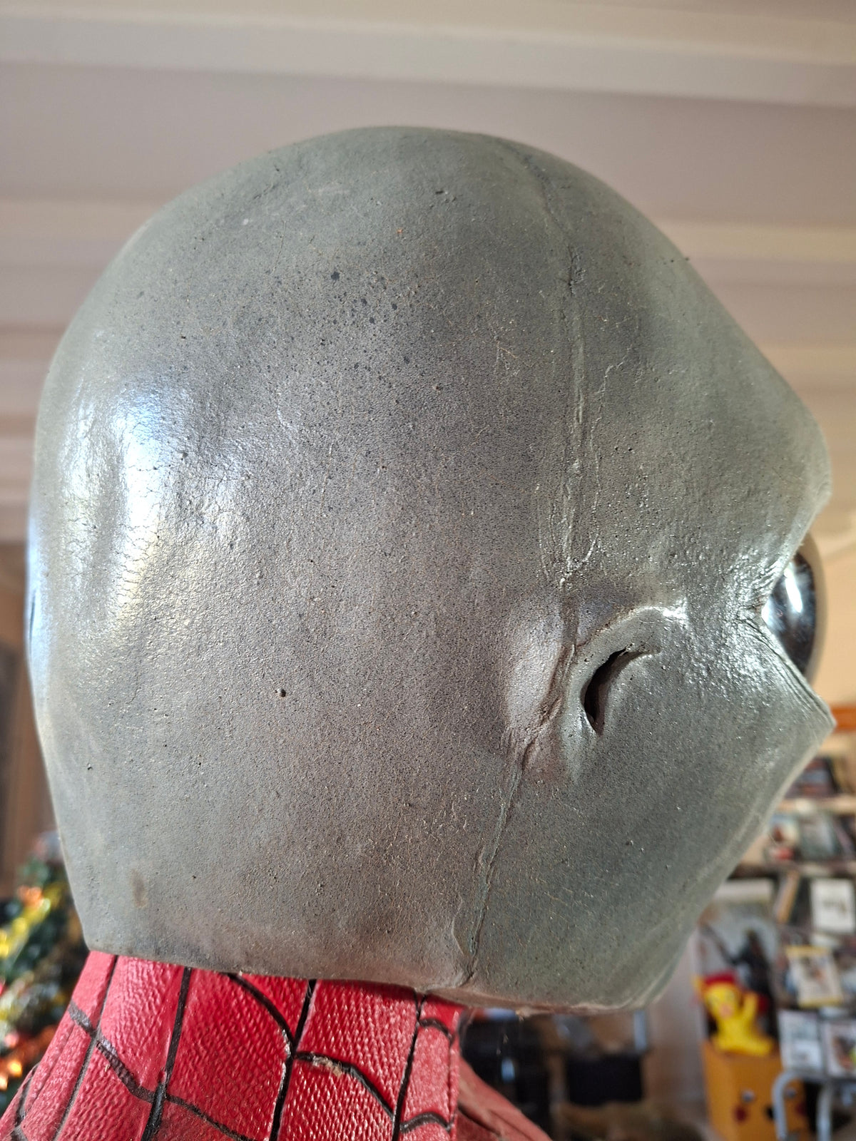 X-FILES Tête d'alien créée pour la fête de fin de tournage de la série en 2002