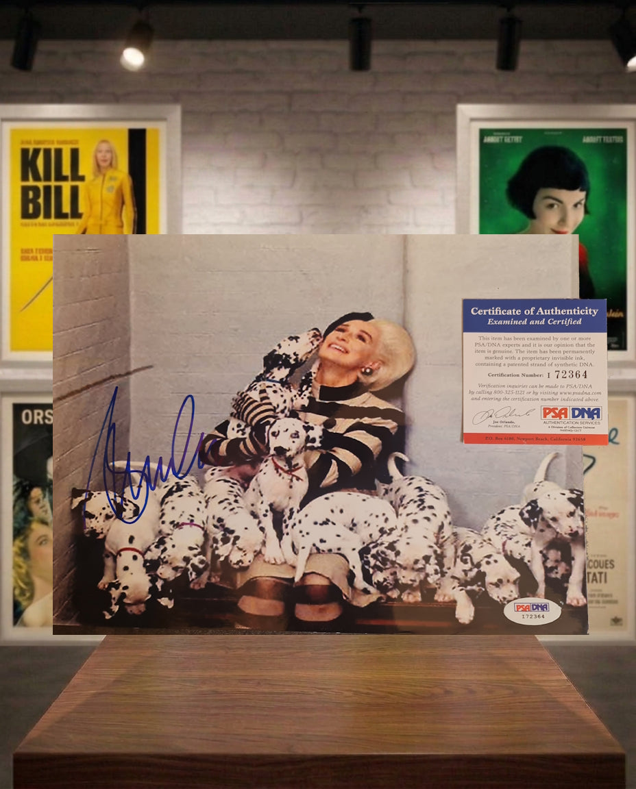 Glenn Close autographe sur photo des 101 Dalmatiens Disney PSA