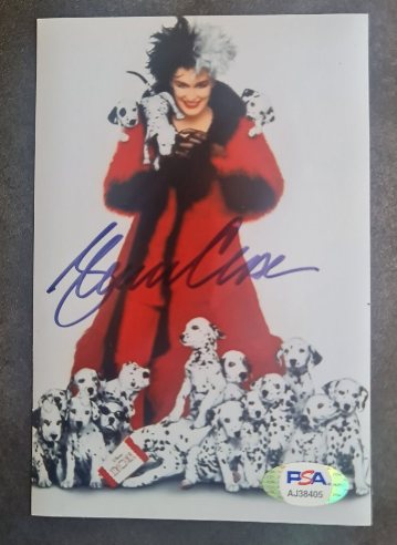 Autographe de Glenn Close sur photo 101 Dalmatiens. Disney
