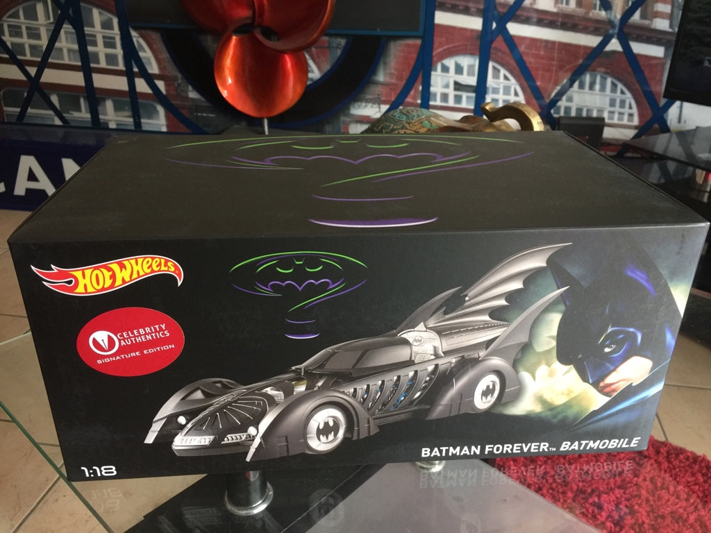 Batmobile signée par Val Kilmer Batman Forever