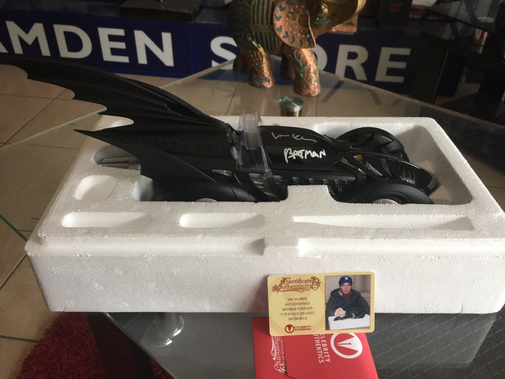Batmobile signée par Val Kilmer Batman Forever