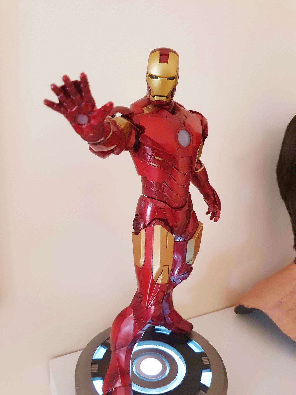 Autographe de Stan Lee sur figurine Iron Man Mark IV Kotobukiya