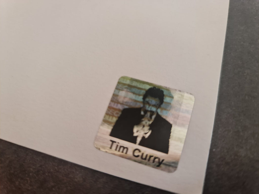 It sérigraphie en édition limitée signée par Tim Curry et Bill Skarsgard. Certificats