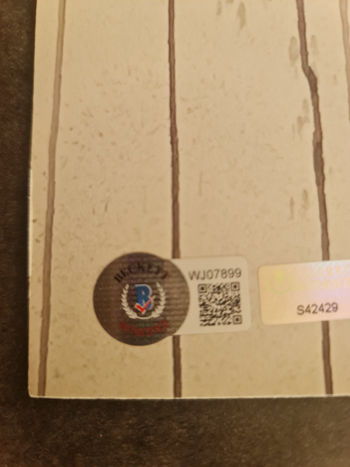 It sérigraphie en édition limitée signée par Tim Curry et Bill Skarsgard. Certificats