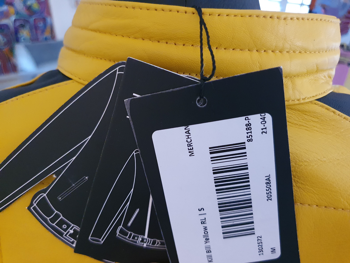Blouson KILL BILL signé par Uma Thurman - Celebrity Authentics