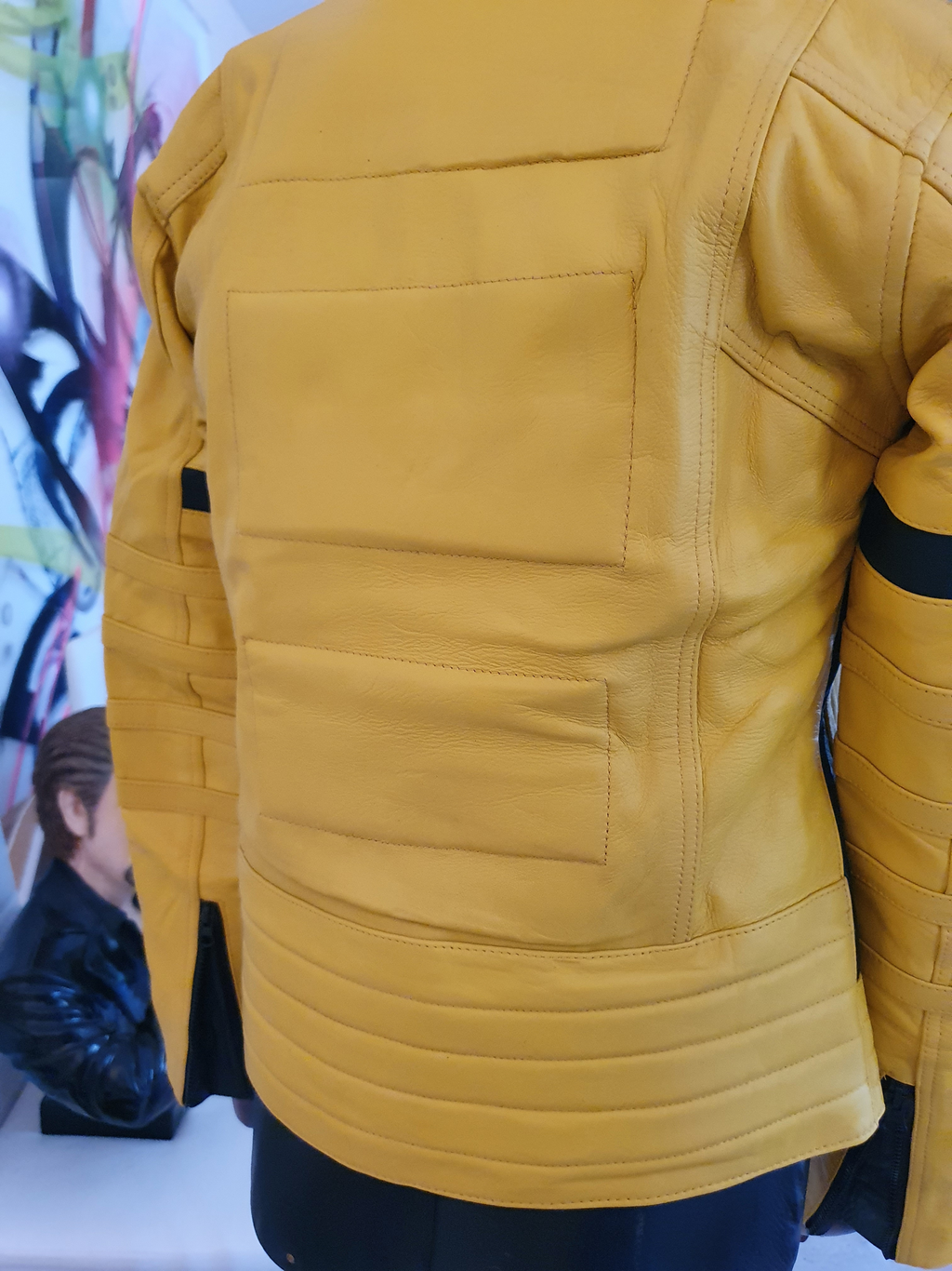 Blouson KILL BILL signé par Uma Thurman - Celebrity Authentics