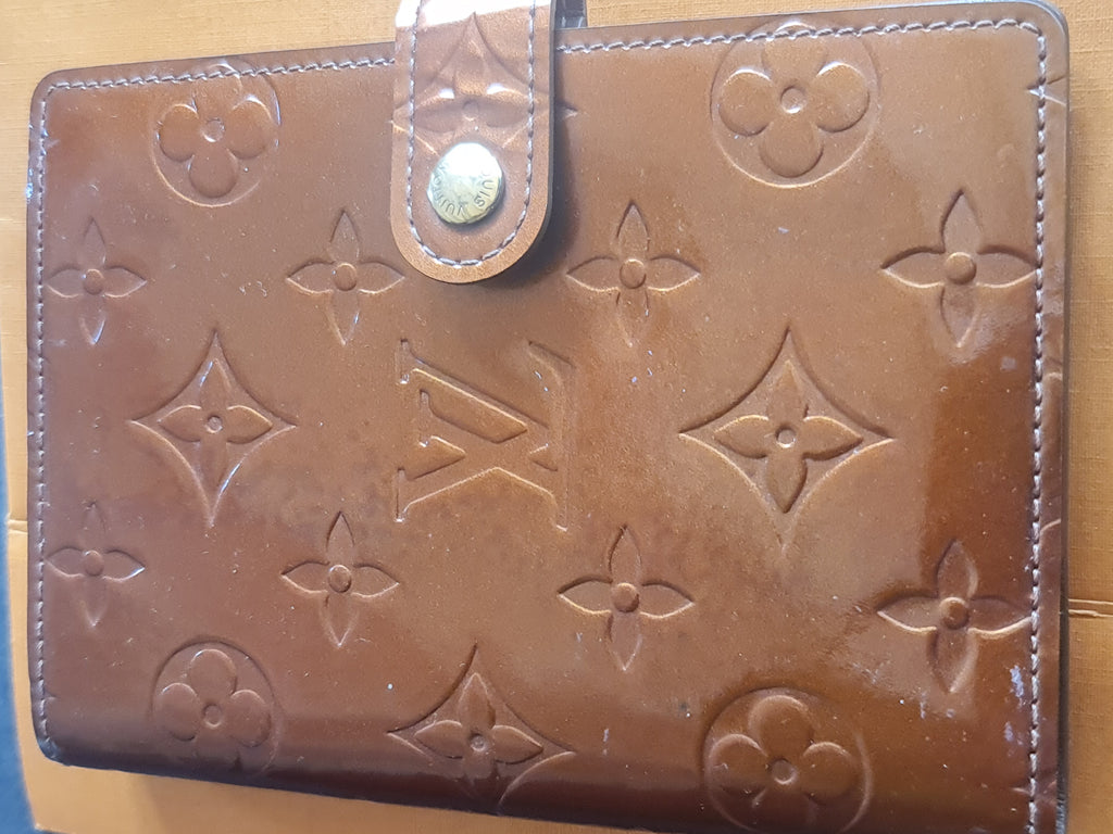 Louis Vuitton Agenda, bloc notes, stylo et règle. Superbe état.